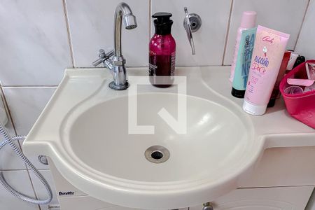 Casa à venda com 84m², 3 quartos e 1 vagaBanheiro