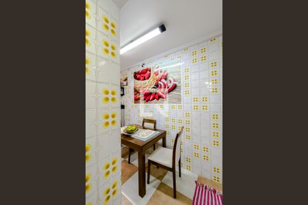 Casa à venda com 84m², 3 quartos e 1 vagalavatório