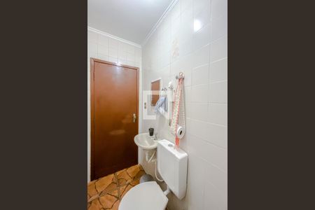 Casa à venda com 84m², 3 quartos e 1 vagaBanheiro de serviço