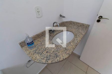 Lavabo  de casa para alugar com 3 quartos, 140m² em Vila Guilhermina, São Paulo