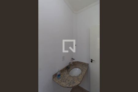 Lavabo  de casa para alugar com 3 quartos, 140m² em Vila Guilhermina, São Paulo