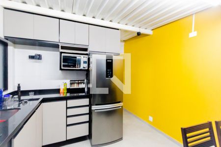 Apartamento à venda com 100m², 2 quartos e 2 vagasCozinha