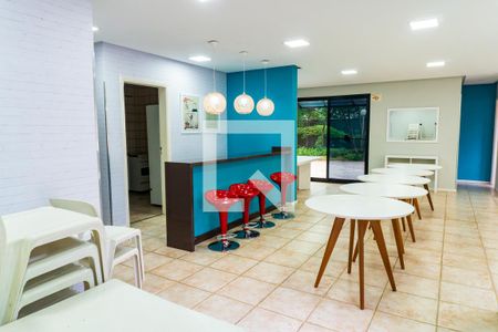 Apartamento à venda com 79m², 3 quartos e 2 vagas Apartamento à venda com 79m², 3 quartos e 2 vagasÁrea comum - Salão de festas