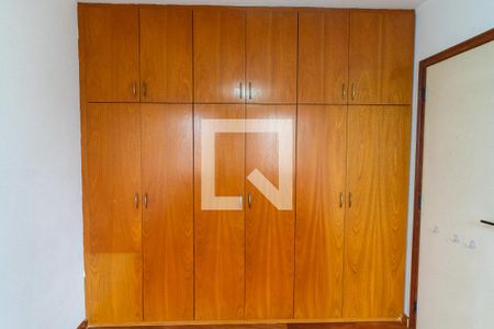 Apartamento à venda com 79m², 3 quartos e 2 vagas Apartamento à venda com 79m², 3 quartos e 2 vagasQuarto 1 - Armários