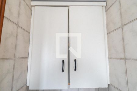 Apartamento à venda com 79m², 3 quartos e 2 vagas Apartamento à venda com 79m², 3 quartos e 2 vagasBanheiro de serviço - Armário