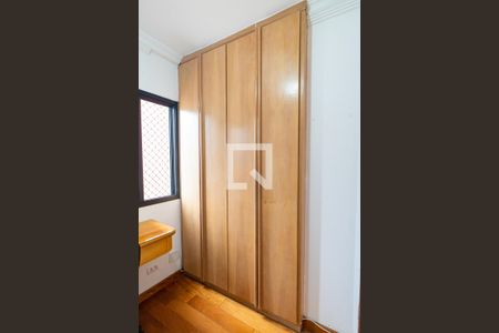 Apartamento à venda com 79m², 3 quartos e 2 vagas Apartamento à venda com 79m², 3 quartos e 2 vagasQuarto 2 - Armários