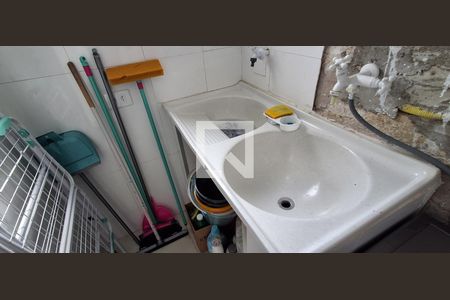 Casa à venda com 145m², 2 quartos e 2 vagas Casa à venda com 145m², 2 quartos e 2 vagasÁrea de Serviço