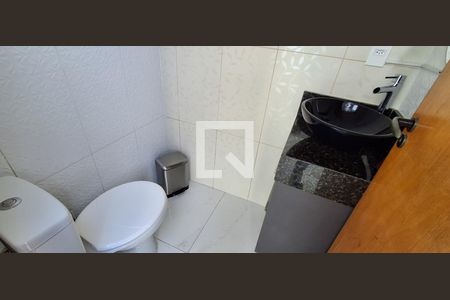 Casa à venda com 145m², 2 quartos e 2 vagas Casa à venda com 145m², 2 quartos e 2 vagasLavabo