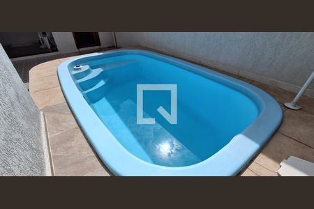 Casa à venda com 145m², 2 quartos e 2 vagas Casa à venda com 145m², 2 quartos e 2 vagasQuintal