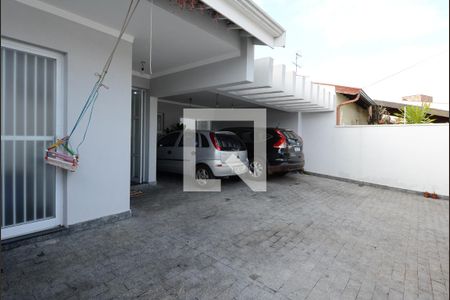 Casa à venda com 300m², 3 quartos e 5 vagasVaga de Garagem