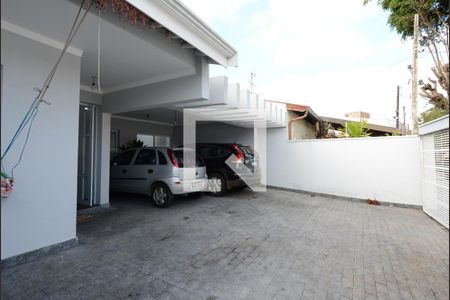 Casa à venda com 300m², 3 quartos e 5 vagasVaga de Garagem
