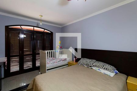 Casa à venda com 133m², 3 quartos e 2 vagas Casa à venda com 133m², 3 quartos e 2 vagasSuíte