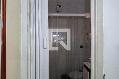 Casa à venda com 240m², 4 quartos e 2 vagasBanheiro 4