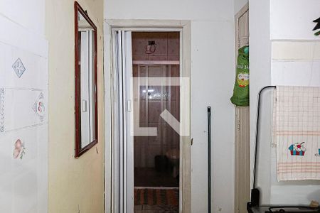 Casa à venda com 240m², 4 quartos e 2 vagasBanheiro 4