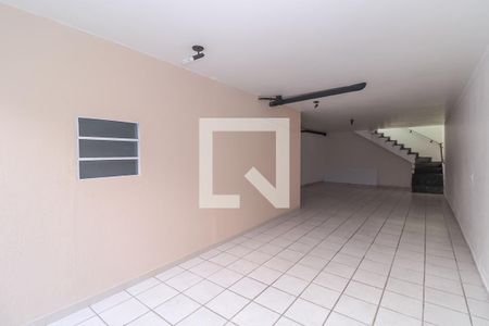 Casa à venda com 125m², 3 quartos e 4 vagas Casa à venda com 125m², 3 quartos e 4 vagasGaragem