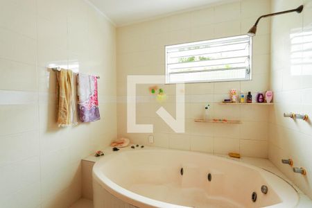 Casa à venda com 150m², 3 quartos e 8 vagasBanheiro