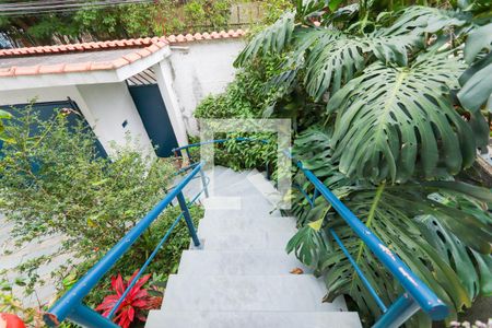 Casa à venda com 150m², 3 quartos e 8 vagasEntrada