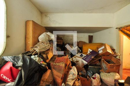 Casa à venda com 300m², 4 quartos e 4 vagasDepósito subsolo