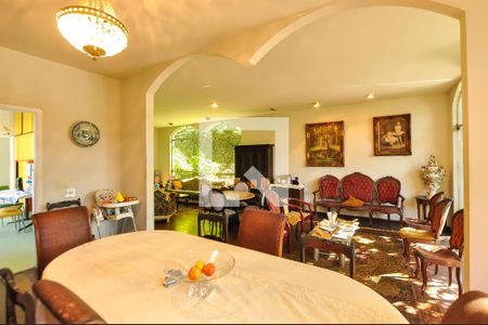 Casa à venda com 300m², 4 quartos e 4 vagasSala de Jantar