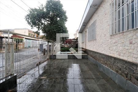 Casa à venda com 180m², 3 quartos e 4 vagasGaragem