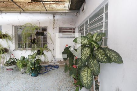 Casa à venda com 180m², 3 quartos e 4 vagasQuintal