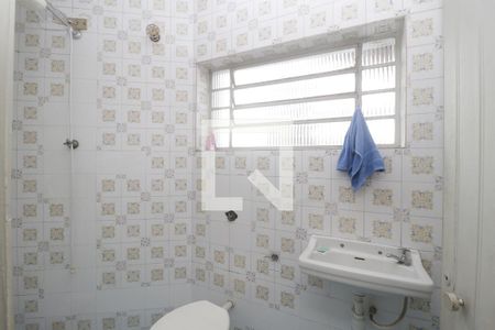 Casa à venda com 180m², 3 quartos e 4 vagasBanheiro de serviço