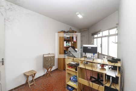 Casa à venda com 180m², 3 quartos e 4 vagasQuarto de Serviço