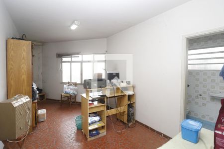 Casa à venda com 180m², 3 quartos e 4 vagasQuarto de Serviço