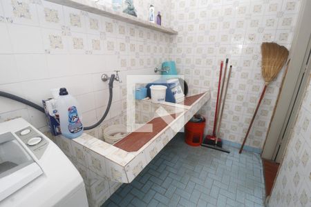 Casa à venda com 180m², 3 quartos e 4 vagasÁrea de Serviço