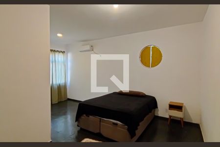 Casa à venda com 300m², 3 quartos e 2 vagas Casa à venda com 300m², 3 quartos e 2 vagasSala 2