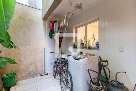 Casa à venda com 115m², 3 quartos e 2 vagas Casa à venda com 115m², 3 quartos e 2 vagasÁrea de Serviço