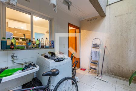 Casa à venda com 115m², 3 quartos e 2 vagas Casa à venda com 115m², 3 quartos e 2 vagasÁrea de Serviço