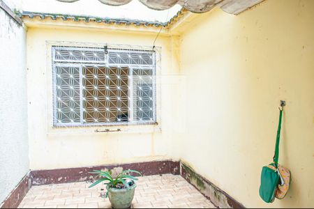 Casa à venda com 120m², 2 quartos e 3 vagas Casa à venda com 120m², 2 quartos e 3 vagasgaragem