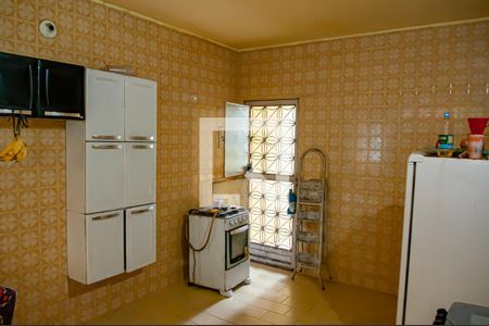 Casa à venda com 120m², 2 quartos e 3 vagas Casa à venda com 120m², 2 quartos e 3 vagascozinha