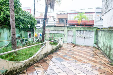 Casa à venda com 120m², 2 quartos e 3 vagas Casa à venda com 120m², 2 quartos e 3 vagasfrente