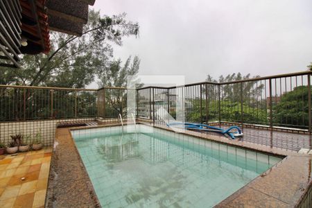 Apartamento à venda com 243m², 4 quartos e 3 vagasPiscina