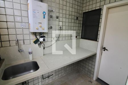 Apartamento à venda com 243m², 4 quartos e 3 vagasÁrea de Serviço