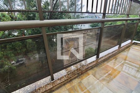 Apartamento à venda com 243m², 4 quartos e 3 vagasplaquinha instalada no imovel