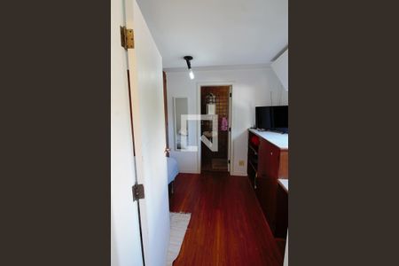 Apartamento à venda com 260m², 3 quartos e 4 vagas Apartamento à venda com 260m², 3 quartos e 4 vagasQuarto de Serviço