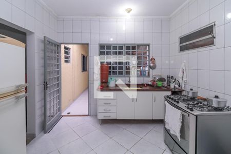 Casa à venda com 330m², 4 quartos e 2 vagas Casa à venda com 330m², 4 quartos e 2 vagasCozinha