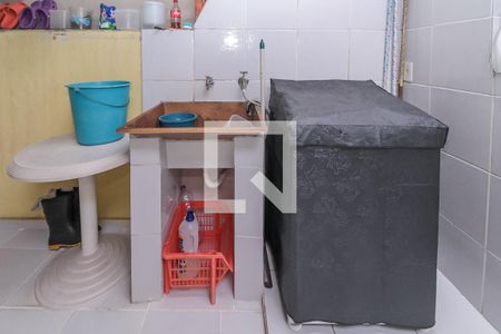 Casa à venda com 330m², 4 quartos e 2 vagas Casa à venda com 330m², 4 quartos e 2 vagasÁrea de Serviço