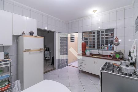 Casa à venda com 330m², 4 quartos e 2 vagas Casa à venda com 330m², 4 quartos e 2 vagasCozinha