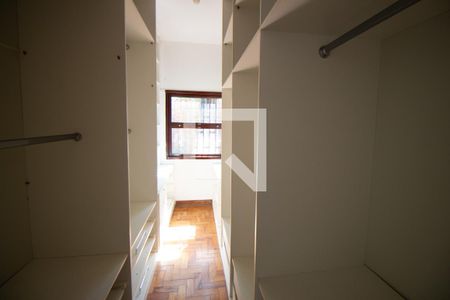 Casa à venda com 350m², 5 quartos e 10 vagas Casa à venda com 350m², 5 quartos e 10 vagasQuarto 3