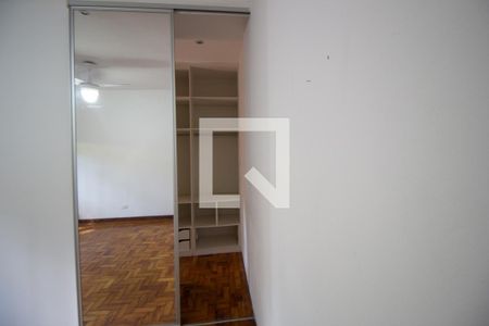Casa à venda com 350m², 5 quartos e 10 vagas Casa à venda com 350m², 5 quartos e 10 vagasQuarto 3