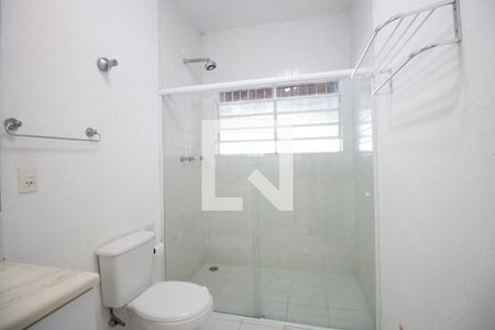 Casa à venda com 350m², 5 quartos e 10 vagas Casa à venda com 350m², 5 quartos e 10 vagasBanheiro