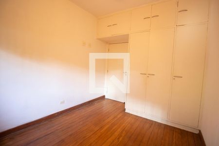 Casa à venda com 350m², 5 quartos e 10 vagas Casa à venda com 350m², 5 quartos e 10 vagasQuarto 2