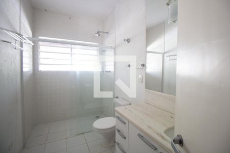 Casa à venda com 350m², 5 quartos e 10 vagas Casa à venda com 350m², 5 quartos e 10 vagasBanheiro