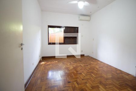 Casa à venda com 350m², 5 quartos e 10 vagas Casa à venda com 350m², 5 quartos e 10 vagasQuarto 3