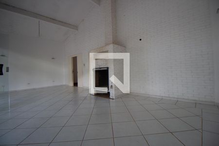 Casa à venda com 350m², 5 quartos e 10 vagas Casa à venda com 350m², 5 quartos e 10 vagasSala