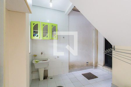 Casa de condomínio à venda com 280m², 4 quartos e 2 vagas Casa de condomínio à venda com 280m², 4 quartos e 2 vagasLavanderia